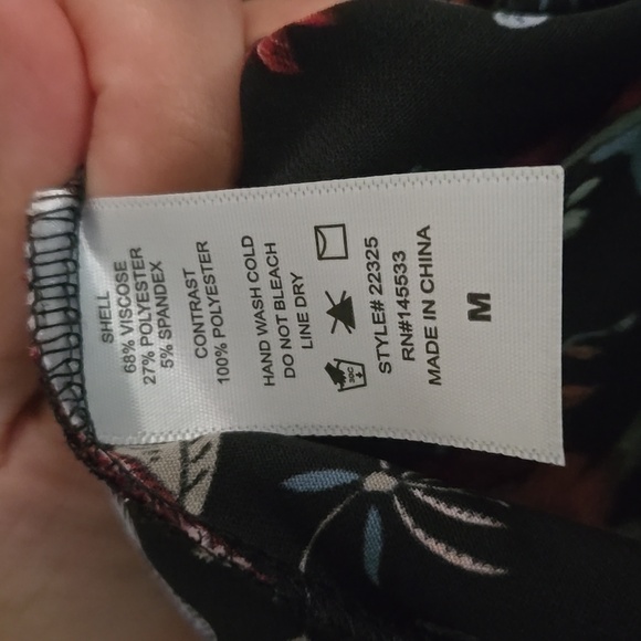 NWOT W5 Anthropologie Floral Embroidered Top - Picture 7 of 9